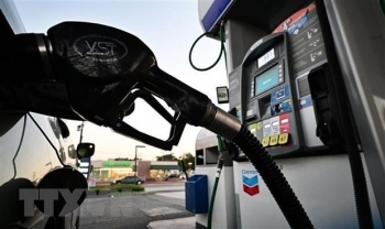 Phiên 7/3 giá dầu thế giới giảm 3 USD do nỗi lo về lãi suất tại Mỹ