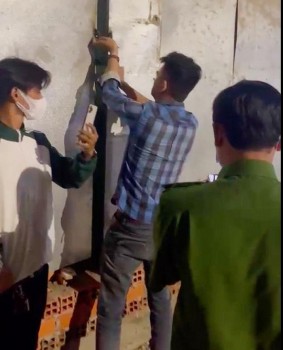 Khởi tố vụ án hình sự vụ chủ công trình xây dựng trái phép nhốt cán bộ kiểm tra