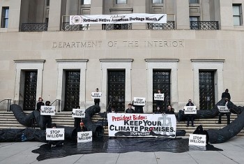 Nhà Trắng gây tranh cãi về dự án khai thác dầu mỏ Alaska