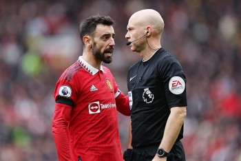 3 sai lầm khiến Anthony Taylor trở thành trọng tài bị ghét nhất giải Ngoại hạng Anh