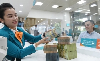 Doanh nghiệp kỳ vọng lãi vay trung dài hạn giảm về mức hấp dẫn hơn