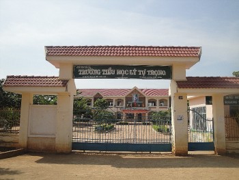 Đắk Lắk: Làm rõ vụ việc học sinh bị ngộ độc sau khi nhận bóng bay