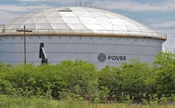 Diễn biến khó lường của giá “vàng đen”