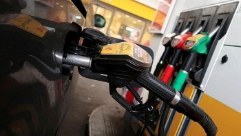 Giá dầu diesel kỳ hạn ở châu Âu giảm 55% do nhập khẩu châu Á giảm bớt lo ngại nguồn cung