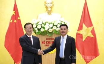 Bộ trưởng Bộ Công Thương Nguyễn Hồng Diên làm việc với Bí thư Tỉnh ủy Vân Nam, Trung Quốc