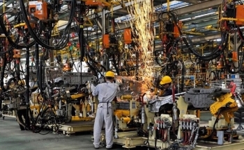 Thiếu đơn hàng, sản xuất công nghiệp sụt giảm, ảnh hưởng tăng trưởng kinh tế