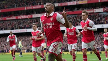 Bảng xếp hạng Ngoại hạng Anh hôm nay ngày 2/4: Arsenal độc chiếm ngôi đầu, Liverpool lỡ cơ hội áp sát Tottenham