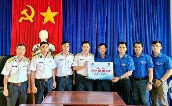 Chương trình “Nghĩa tình biên giới hải đảo” tại Côn Đảo