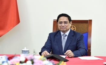 Thủ tướng Phạm Minh Chính điện đàm với Thủ tướng Trung Quốc Lý Cường