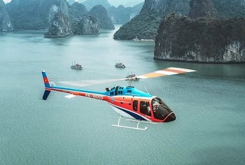 Tạm dừng các tour du lịch ngắm cảnh bằng trực thăng