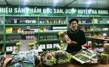 Gắn phát triển du lịch với tiêu thụ hàng hóa miền núi