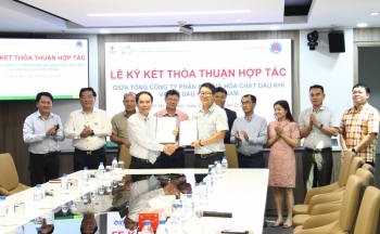 Hội Dầu khí Việt Nam và Tổng công ty Phân bón và Hoá chất Dầu khí ký kết thoả thuận hợp tác