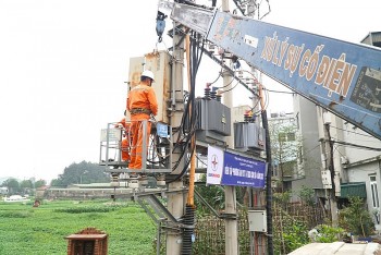 Điện lực Hà Nội: Lên phương án hạn chế thiệt hại mùa mưa bão