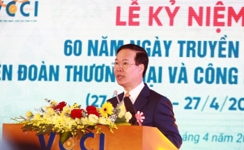 Mỗi doanh nhân phải luôn trăn trở với vận mệnh đất nước