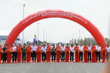 Thủ tướng Chính phủ Phạm Minh Chính dự lễ khánh thành cao tốc Phan Thiết - Dầu Giây