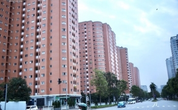 Tranh thủ nghỉ lễ kéo dài, môi giới dẫn khách đi mua nhà