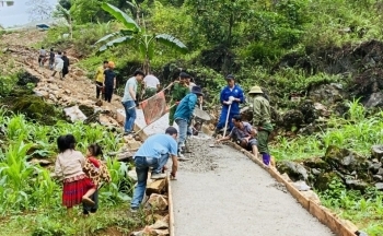 Huyện Hoà An – Cao Bằng: 100% xã có điện lưới quốc gia và đường ôtô đến trung tâm