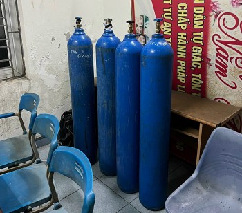 Tỉnh Quảng Ninh: Phát hiện 2 cơ sở vi phạm trong kinh doanh bóng cười