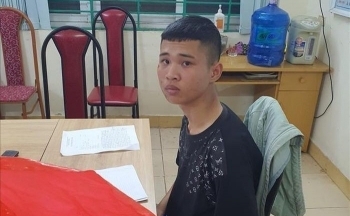 Hòa Bình: Bắt giữ đối tượng vận chuyển thuê hơn 3 bánh heroin và gần 2.000gram Ketamine dạng 'đá'