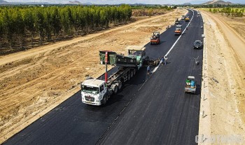 Cao tốc Vĩnh Hảo- Phan Thiết gấp rút hoàn thiện, chuẩn bị thông xe vào ngày 19/5