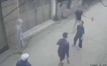 Khởi tố vụ án, truy bắt các đối tượng liên quan vụ chém đứt lìa cánh tay ở Hà Nội