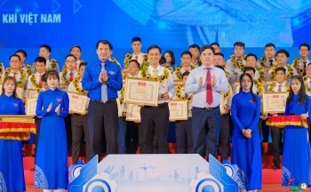 2 kỹ sư trẻ của Phân bón và Hóa chất Dầu khí được vinh danh “Người thợ trẻ giỏi” toàn quốc