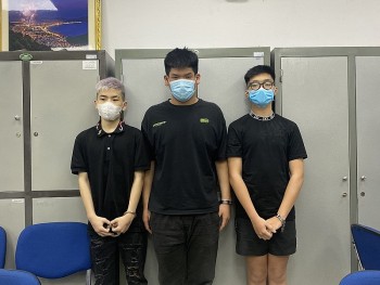 Hà Nội: Bắt nhóm đối tượng dùng hung khí chém thiếu nữ bị thương