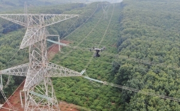Đường dây 500kV Bắc - Nam mở đầu cho hiện đại hóa hệ thống truyền tải quốc gia