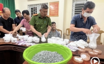 Đồng Nai: Tạm giữ 2 đối tượng vận chuyển 17.000 viên ma túy qua đường hàng không