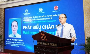 Lần đầu tiên tổ chức hội nghị ứng dụng AI trong tăng trưởng kinh tế