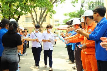 EVNHANOI: Đảm bảo điện góp phần vào thành công kỳ thi vào lớp 10 THPT