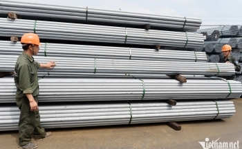 Giá thép giảm lần thứ 10, xuống thấp nhất 2 tháng