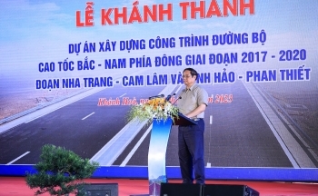 Thủ tướng: Mục tiêu thông toàn tuyến cao tốc Bắc - Nam vào năm 2025 là khả thi