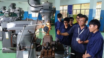 Ban hành danh mục ngành, nghề học nặng nhọc, độc hại,  nguy hiểm