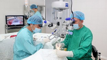 Vì sao Bệnh viện Mắt Trung ương dừng nhận giác mạc hiến?