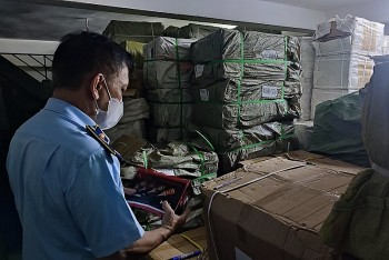 TP. Hồ Chí Minh đồng loạt kiểm tra nhiều cơ sở kinh doanh hàng hóa, phát hiện nhiều sai phạm