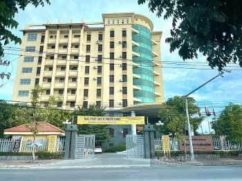 Quảng Bình: 4 cán bộ Sở Tài Nguyên và Môi trường bị bắt quả tang 