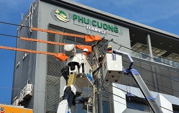 Bản tin tiết kiệm điện ngày 11/7/2023: Ngành điện, doanh nghiệp, người dân cùng nỗ lực tiết kiệm điện