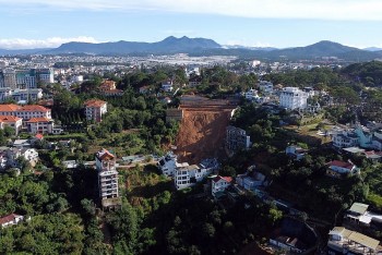 Vụ sạt lở nghiêm trọng ở Đà Lạt:  Làm rõ trách nhiệm và siết chặt quản lý xây dựng trên địa bàn