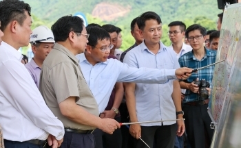 Thủ tướng: Phấn đấu hoàn thành tuyến đường kết nối hồ Ba Bể trong năm nay