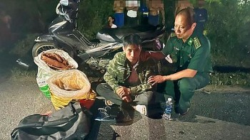 Quảng Trị: Bắt giữ đối tượng vận chuyển hơn nửa tạ vật liệu nổ