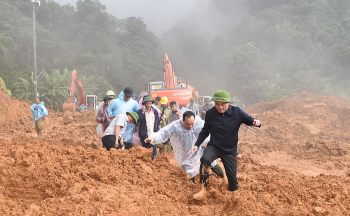 Sạt lở tại Lâm Đồng: Phó Thủ tướng Trần Lưu Quang đến hiện trường chỉ đạo khắc phục hậu quả