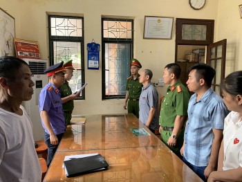 Bắt nguyên giám đốc sở ở Hà Nam