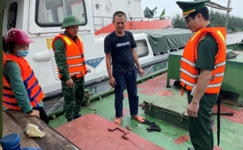Tạm giữ phương tiện vận chuyển dầu DO trái phép