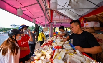Thị trường bánh trung thu: Bán vạn chiếc, lác đác người mua