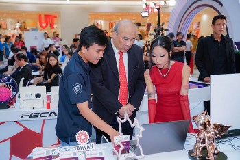 Người tiêu dùng TP. Hồ Chí Minh hào hứng khám phá sản phẩm tại sự kiện Taiwan Excellence