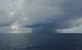 Thời tiết biển hôm nay 12/10/2023: Có mưa dông, lốc xoáy và gió giật mạnh