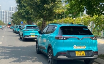 Taxi truyền thống vào cuộc chiến mới