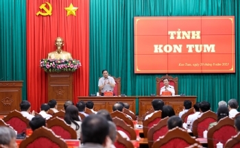 Thủ tướng làm việc với Ban Thường vụ Tỉnh ủy Kon Tum