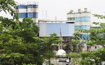 Trạm trộn bê tông gây ô nhiễm môi trường: Buông lỏng hay khó xử lý?